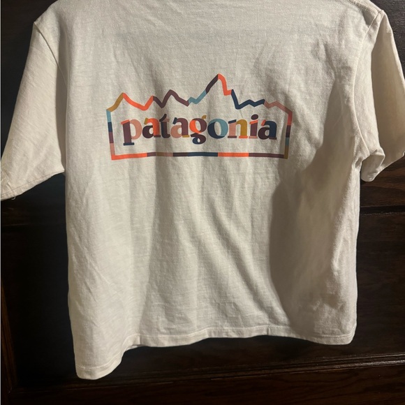 Patagonia Women's T-Shirt, Size Small, NWT - Picture 2 of 9
